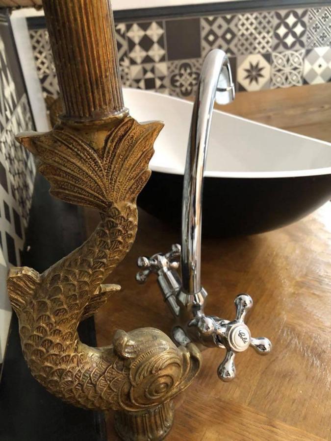 Appartement Romantique Parisien, Baignoire Retro Au Pied Du Lit Boulogne-sur-Mer Exteriér fotografie